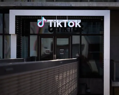 Donald Trump Celebrates TikTok Proposed Deal as Beijing Hints Algorithm Management Stays